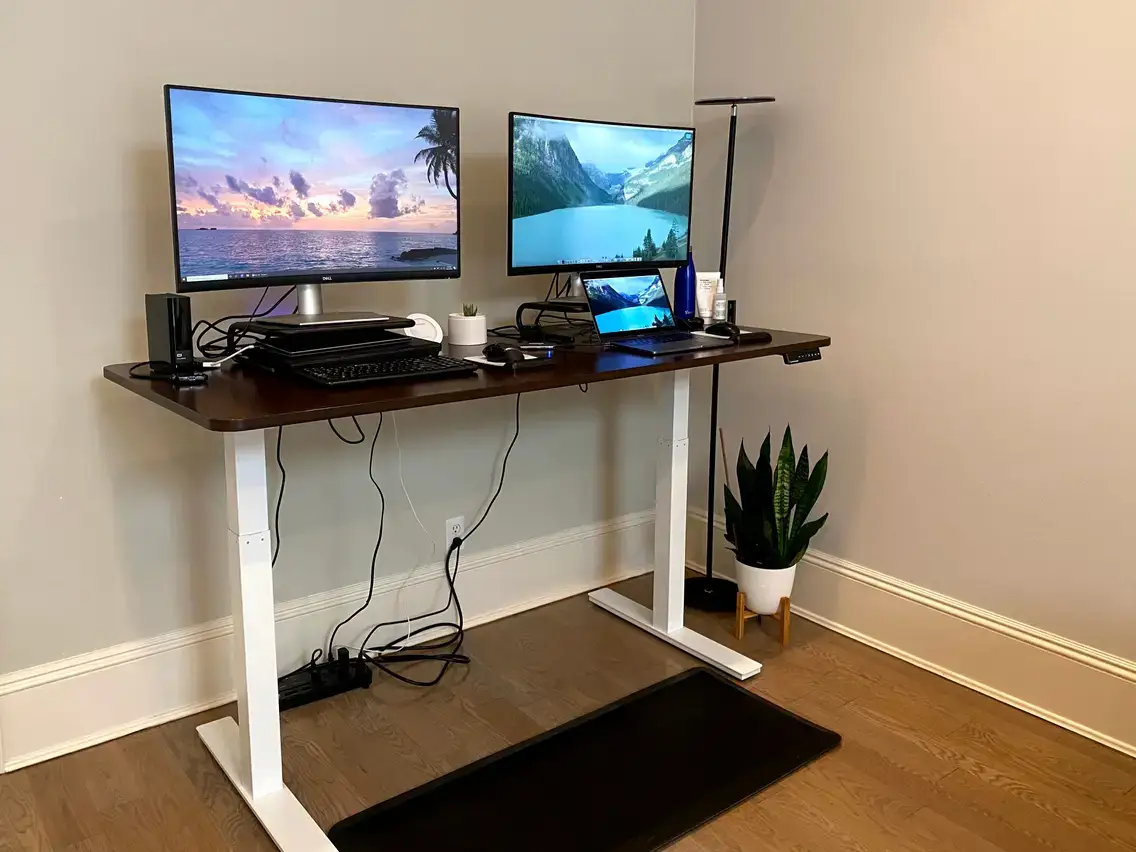 7 Best Dual Monitor Standing Desk For A Better Life in 2023!